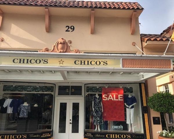 Chico's store front photo